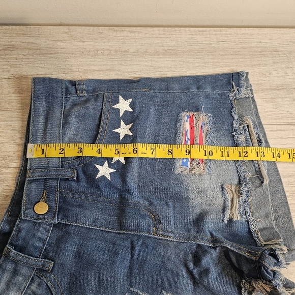 Women's Denim Star-Embellished Blue Distressed Women's High Rise Shorts Size S - Picture 11 of 12